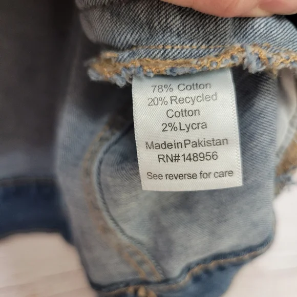 LC Lauren Conrad New Core Denim Jacket - Picture 12 of 13